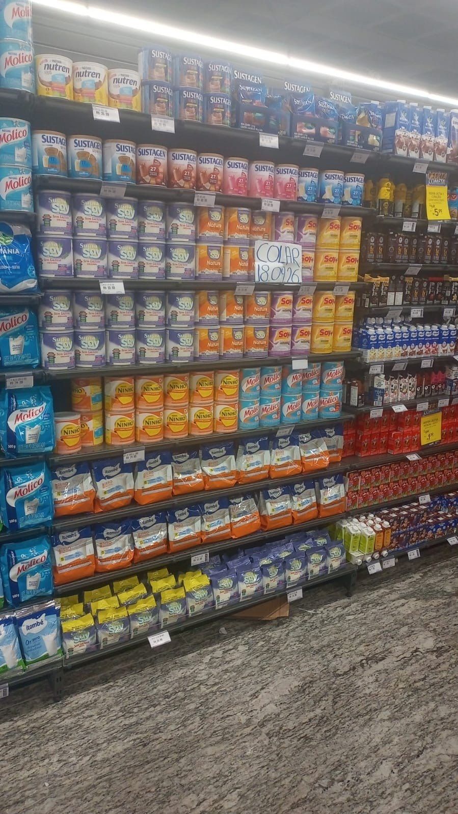 Soy+ exposto na seção de bebidas em pó e complementos alimentares. Grande Fortaleza.